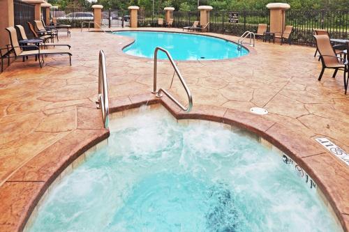 holiday inn express hotel and suites durant by ihg