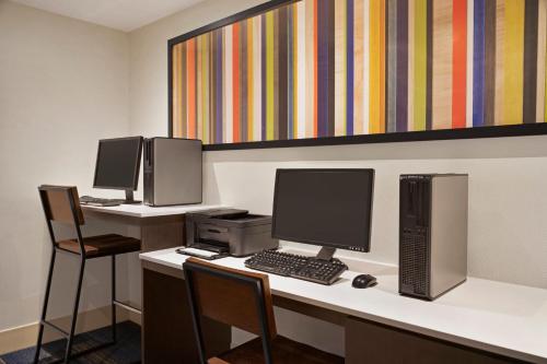 holiday inn express hotel and suites durant by ihg