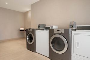 holiday inn express hotel and suites durant by ihg