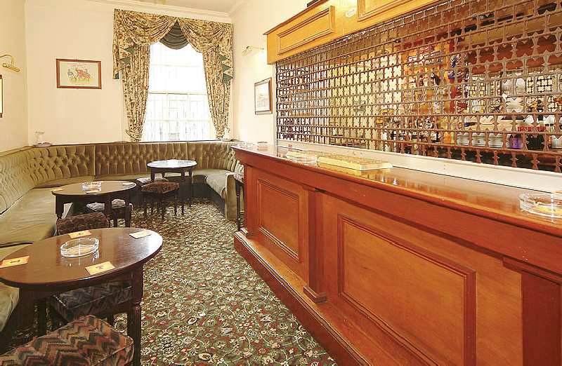 cairn hotel
