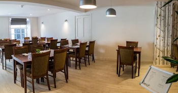 cairn hotel