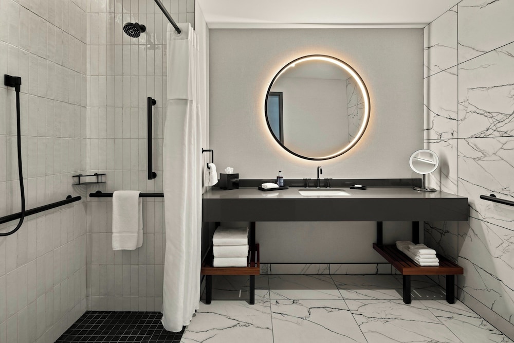 the trade autograph collection