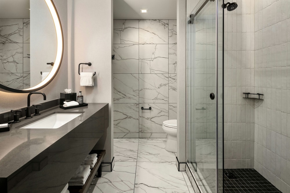 the trade autograph collection