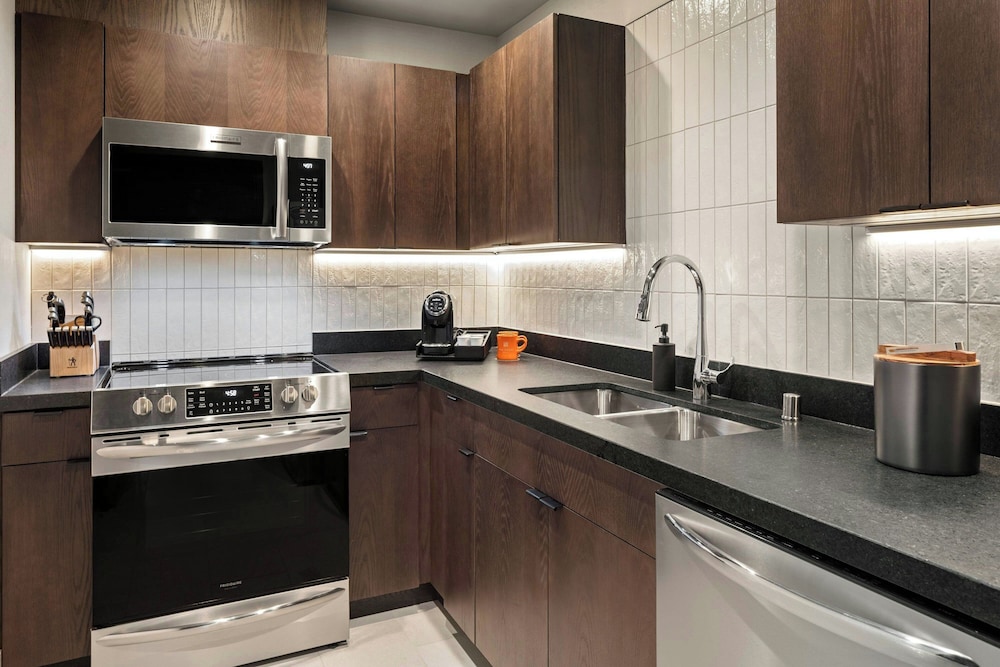 the trade autograph collection