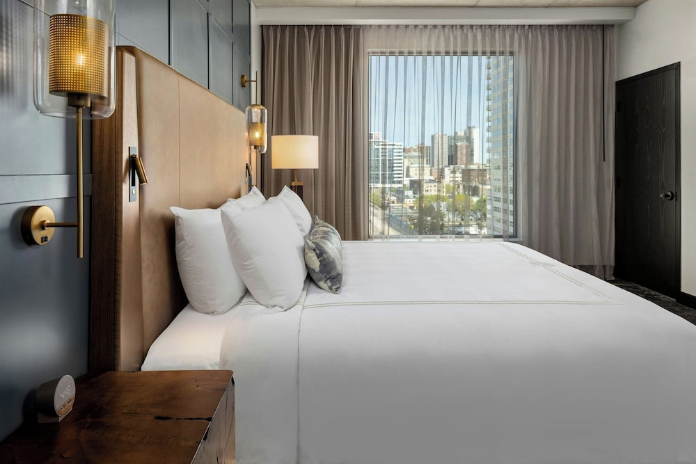 the trade autograph collection