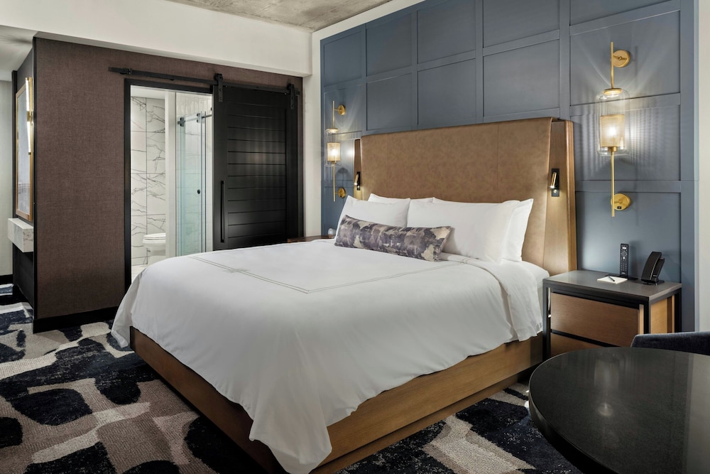 the trade autograph collection