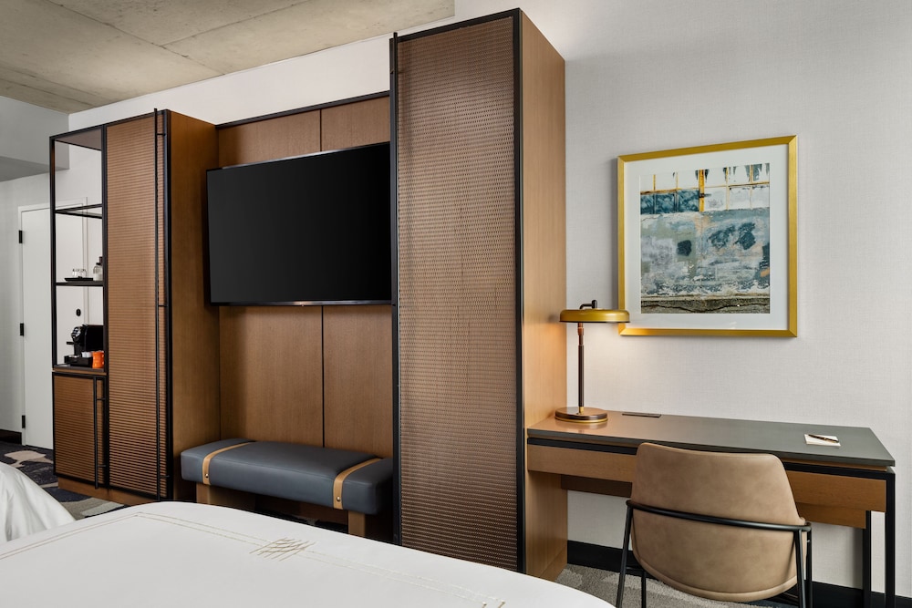 the trade autograph collection