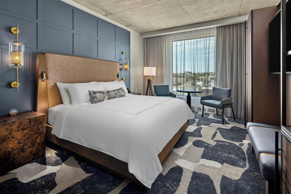 the trade autograph collection