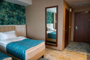 best western plus oskemen