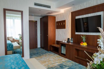 best western plus oskemen