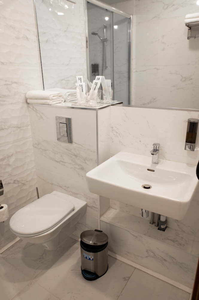 best western plus oskemen