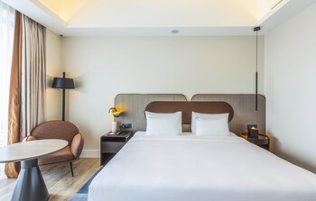 savitsky plaza hotel