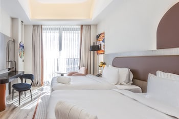 savitsky plaza hotel