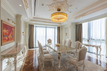 savitsky plaza hotel