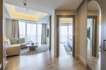 savitsky plaza hotel