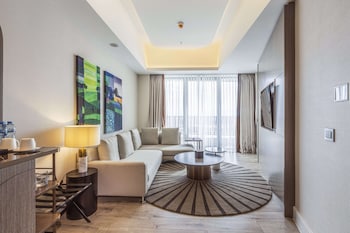 savitsky plaza hotel