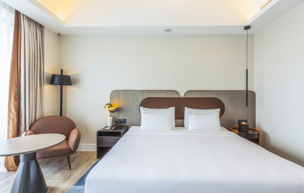 savitsky plaza hotel