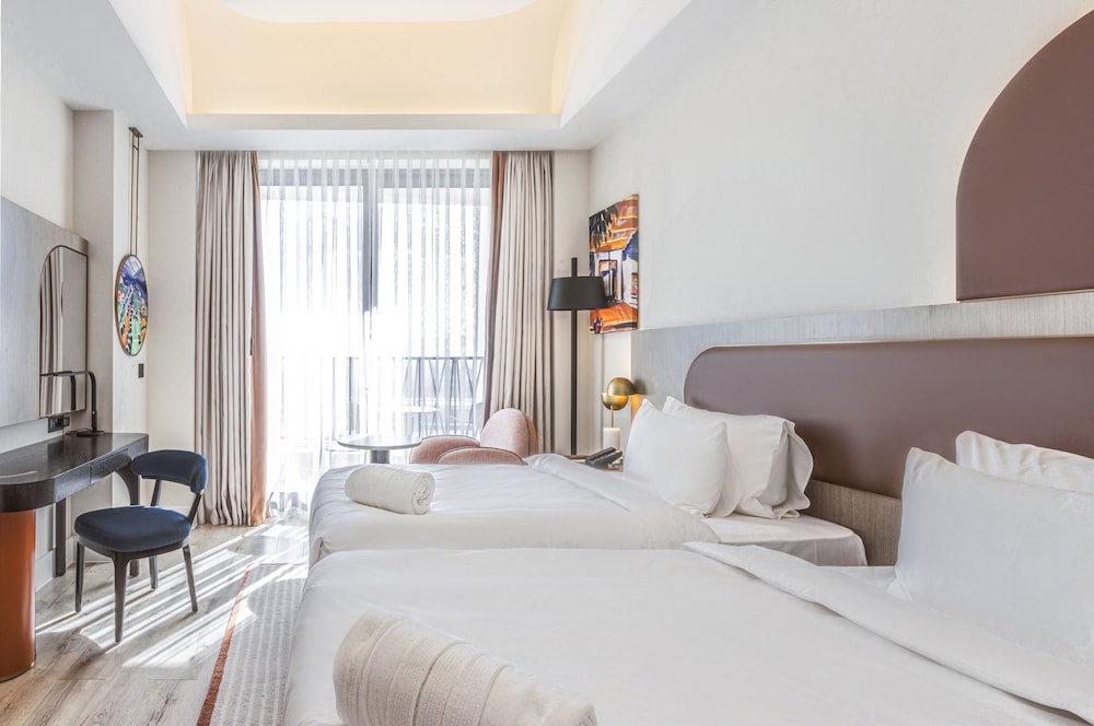savitsky plaza hotel