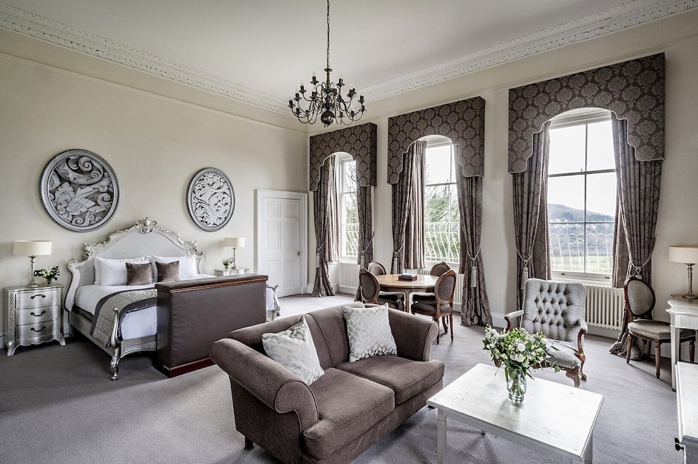bailbrook house