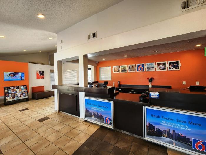 motel 6 baytown tx baytown east