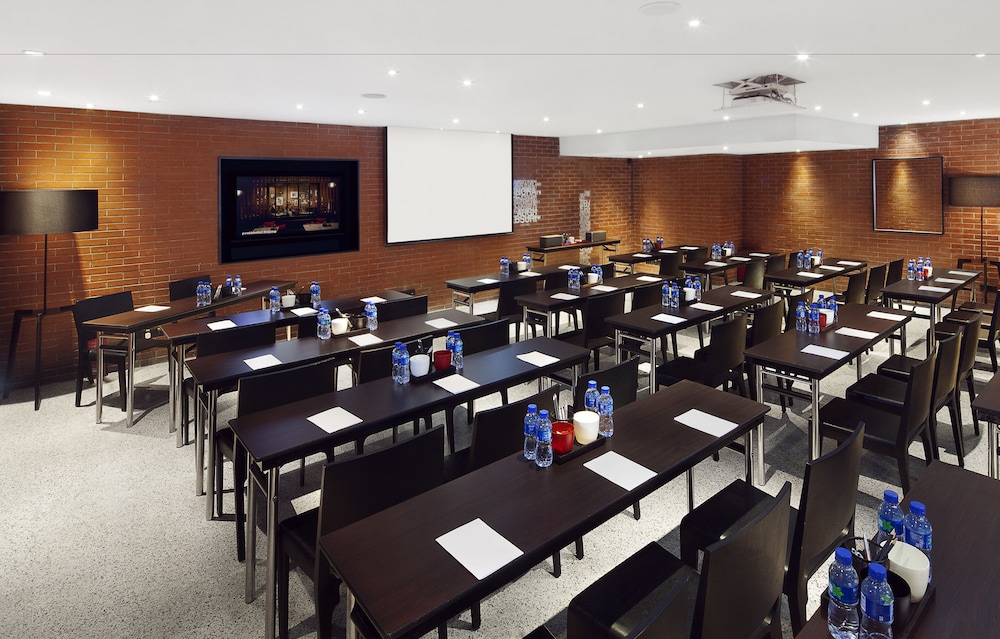 beijing new world center tongpai hotel