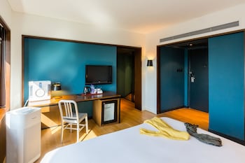 beijing new world center tongpai hotel