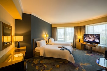 beijing new world center tongpai hotel