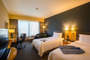 beijing new world center tongpai hotel