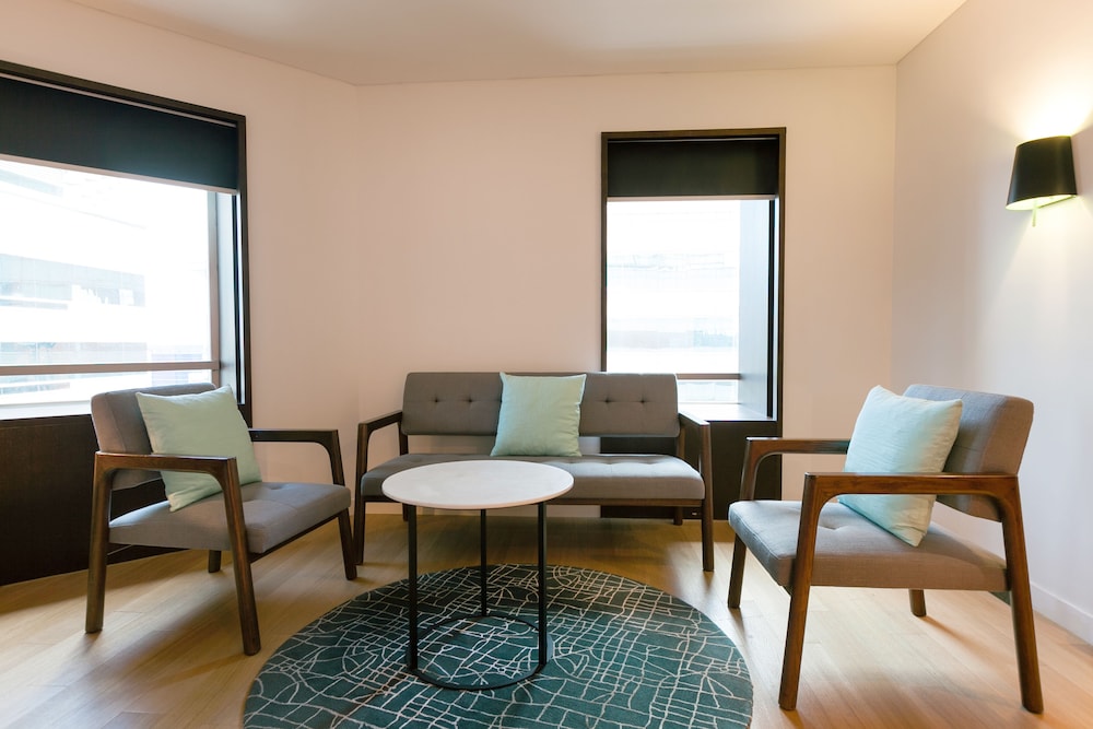 beijing new world center tongpai hotel