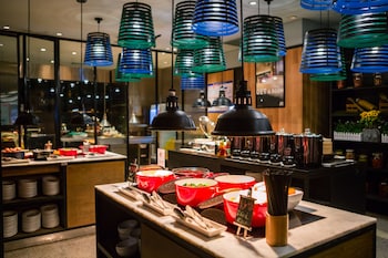 Beijing New World Center Tongpai Hotel,Chongwen>>Beijing,4 star