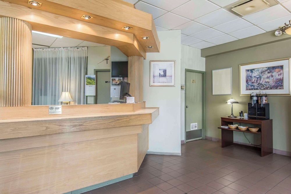 quality hotel and suites