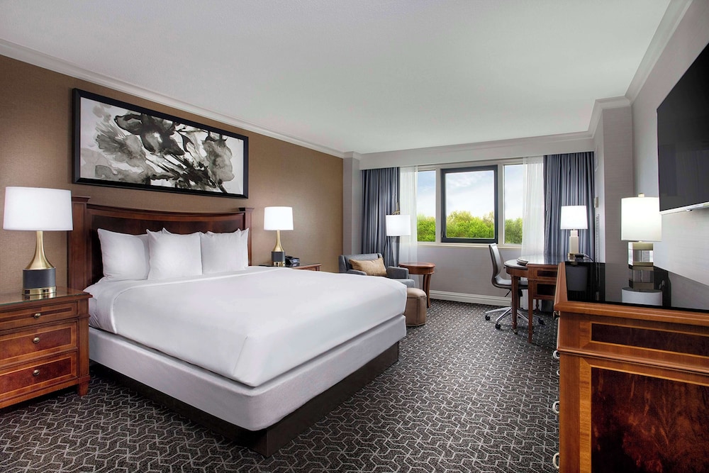 hilton short hills
