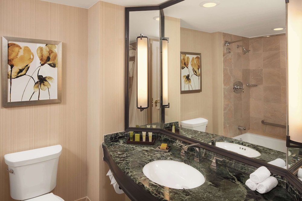 hilton short hills