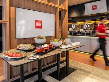 ibis chiang mai nimman journeyhub