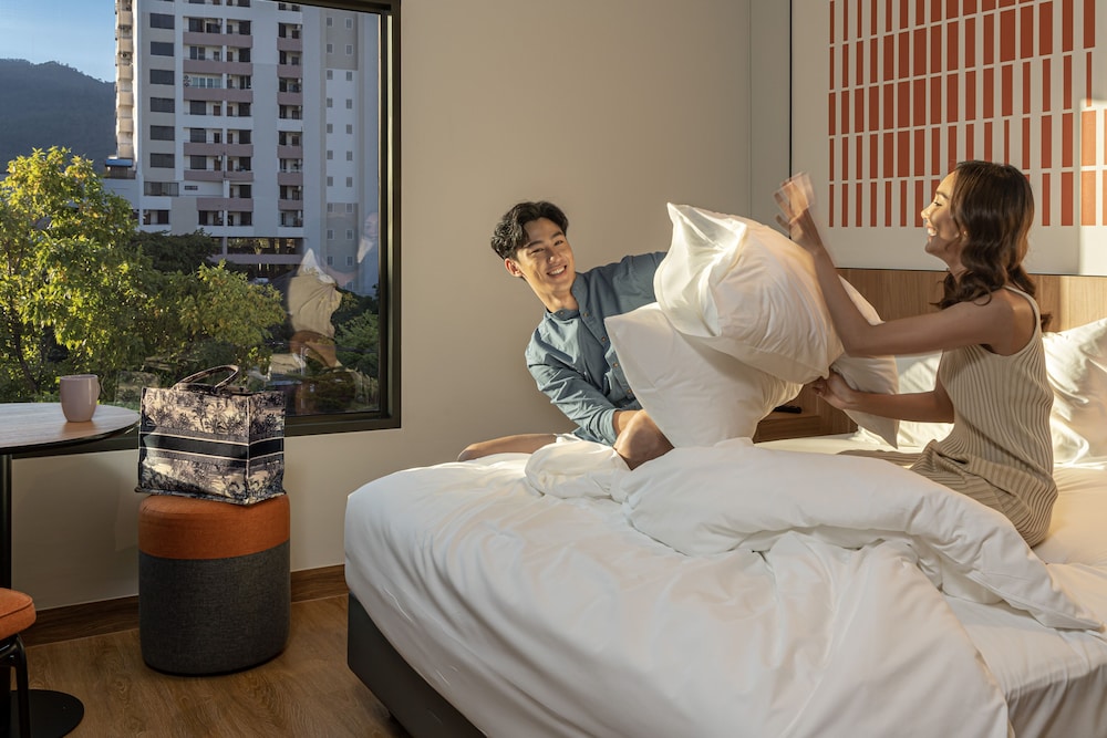 ibis chiang mai nimman journeyhub