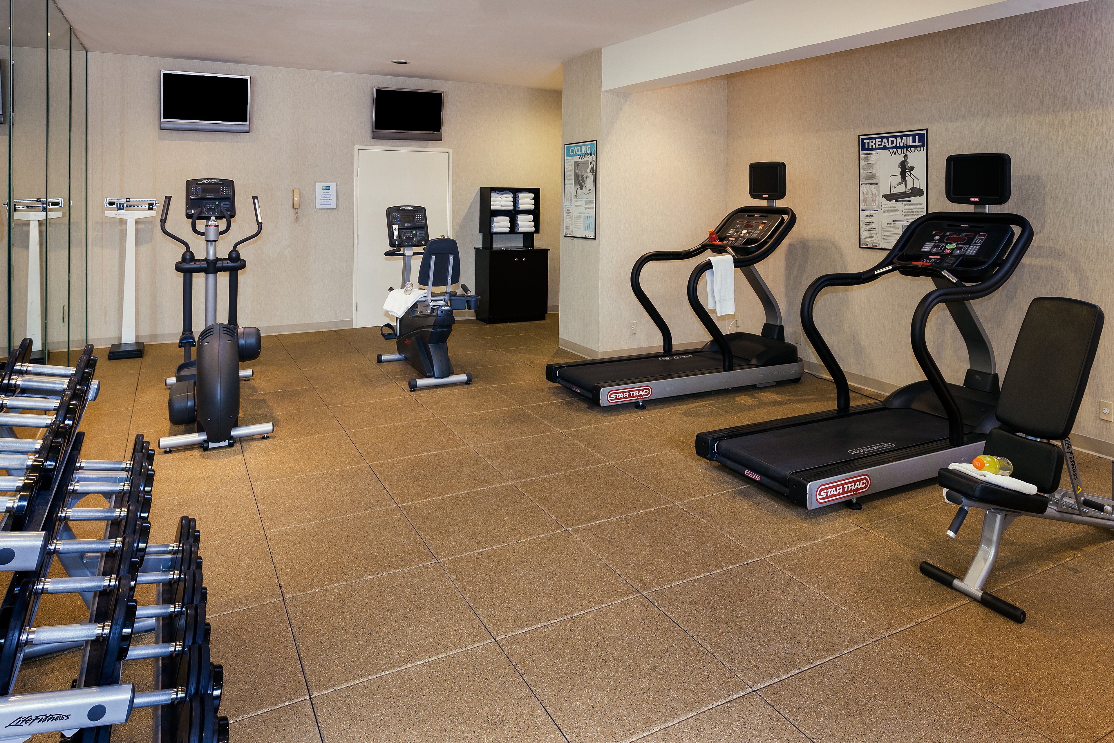 holiday inn express simi valley by ihg