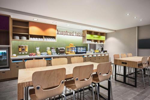 home2 suites by hilton colorado springs i 25 central