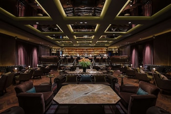 conrad singapore orchard