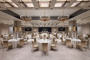 conrad singapore orchard