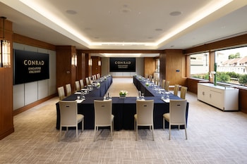 conrad singapore orchard