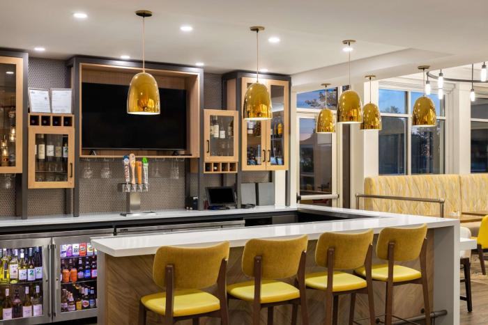 hilton garden inn spokane airport