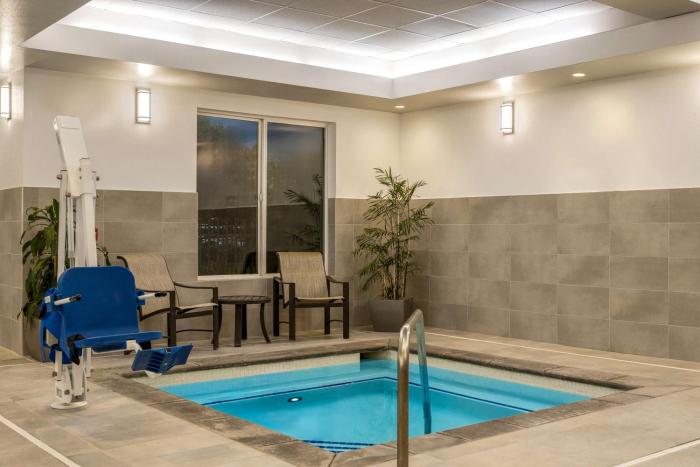hilton garden inn spokane airport