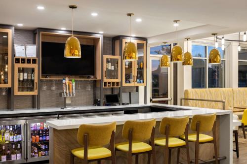 hilton garden inn spokane airport