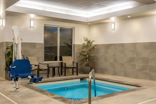 hilton garden inn spokane airport