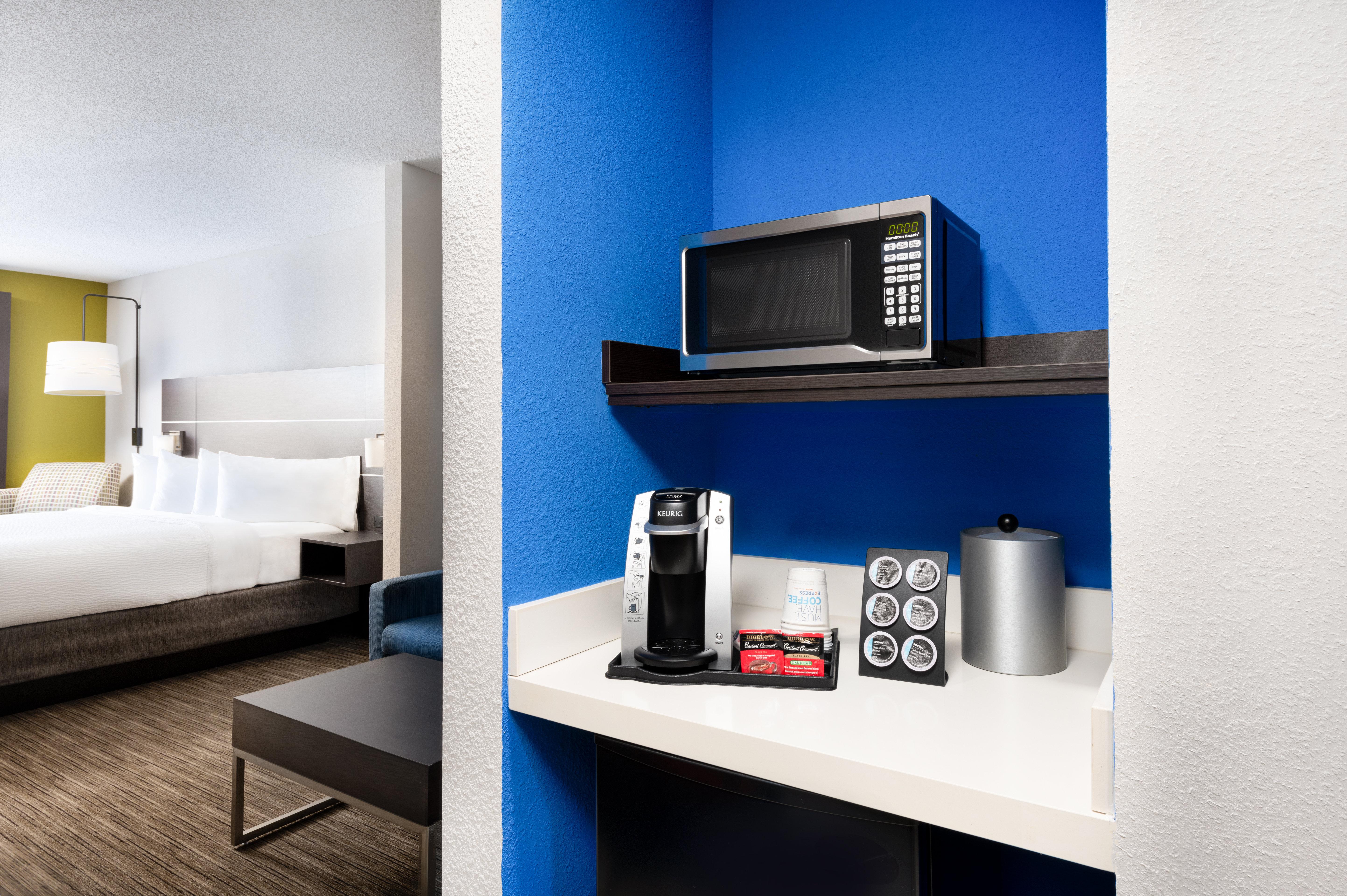 holiday inn express and suites spring hill by ihg