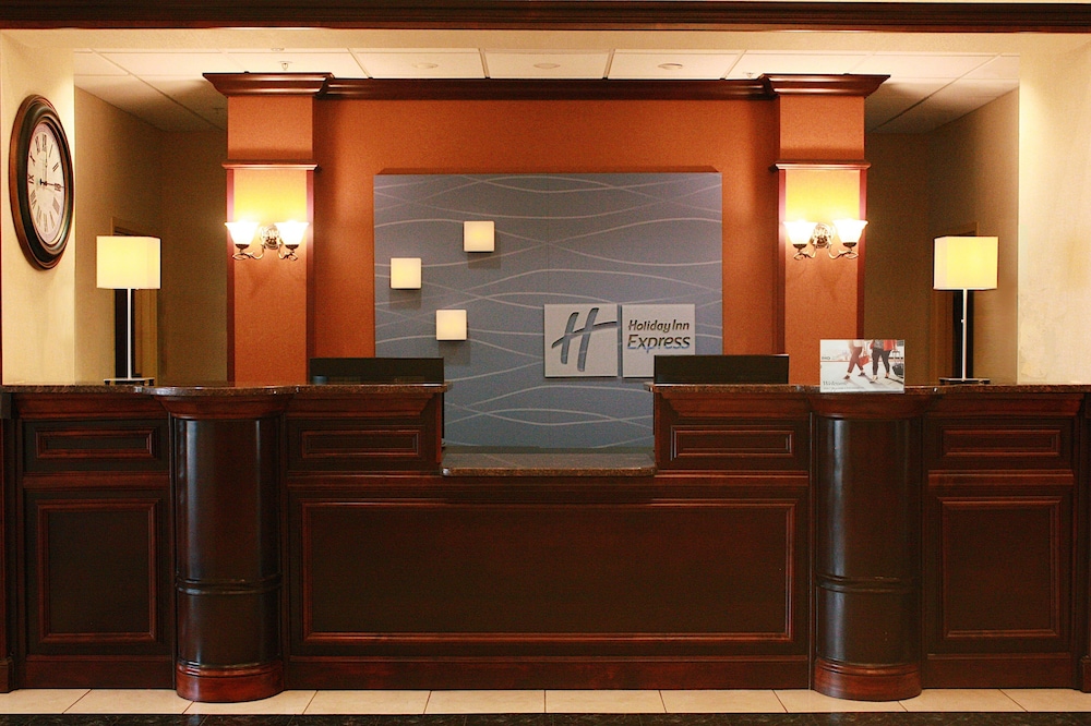 holiday inn express and suites spring hill by ihg