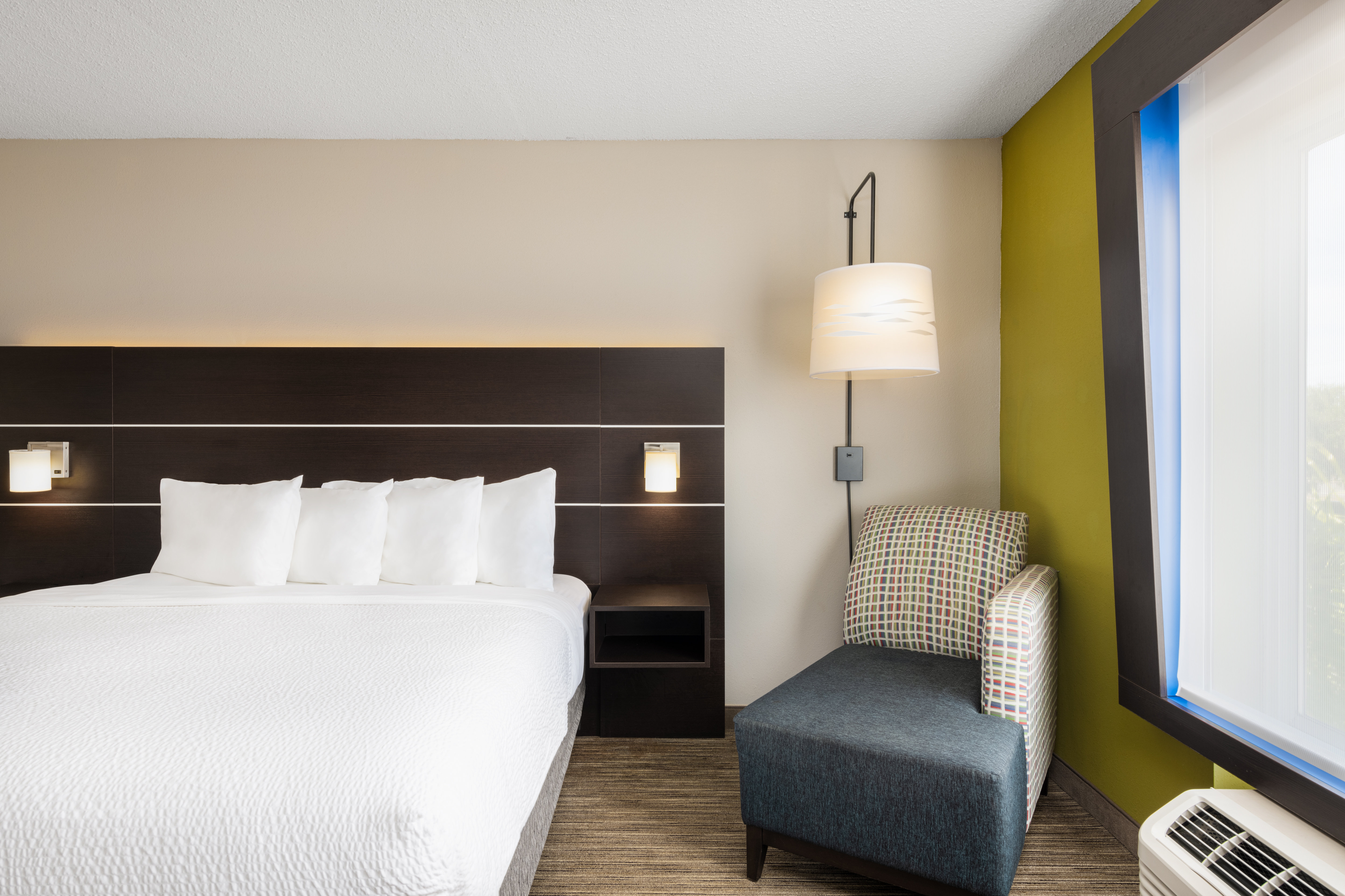 holiday inn express and suites spring hill by ihg
