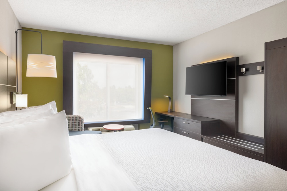 holiday inn express and suites spring hill by ihg
