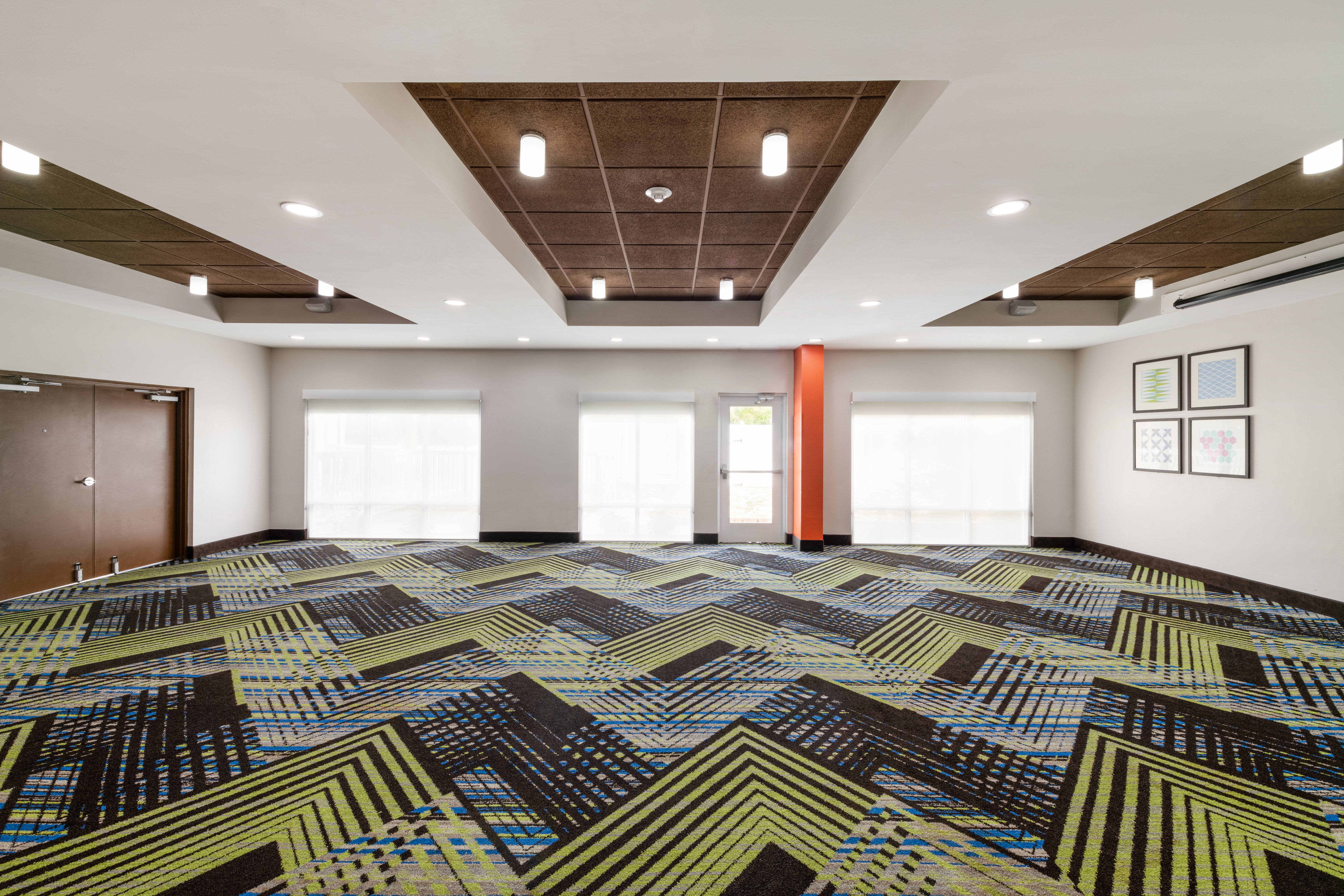 holiday inn express and suites spring hill by ihg