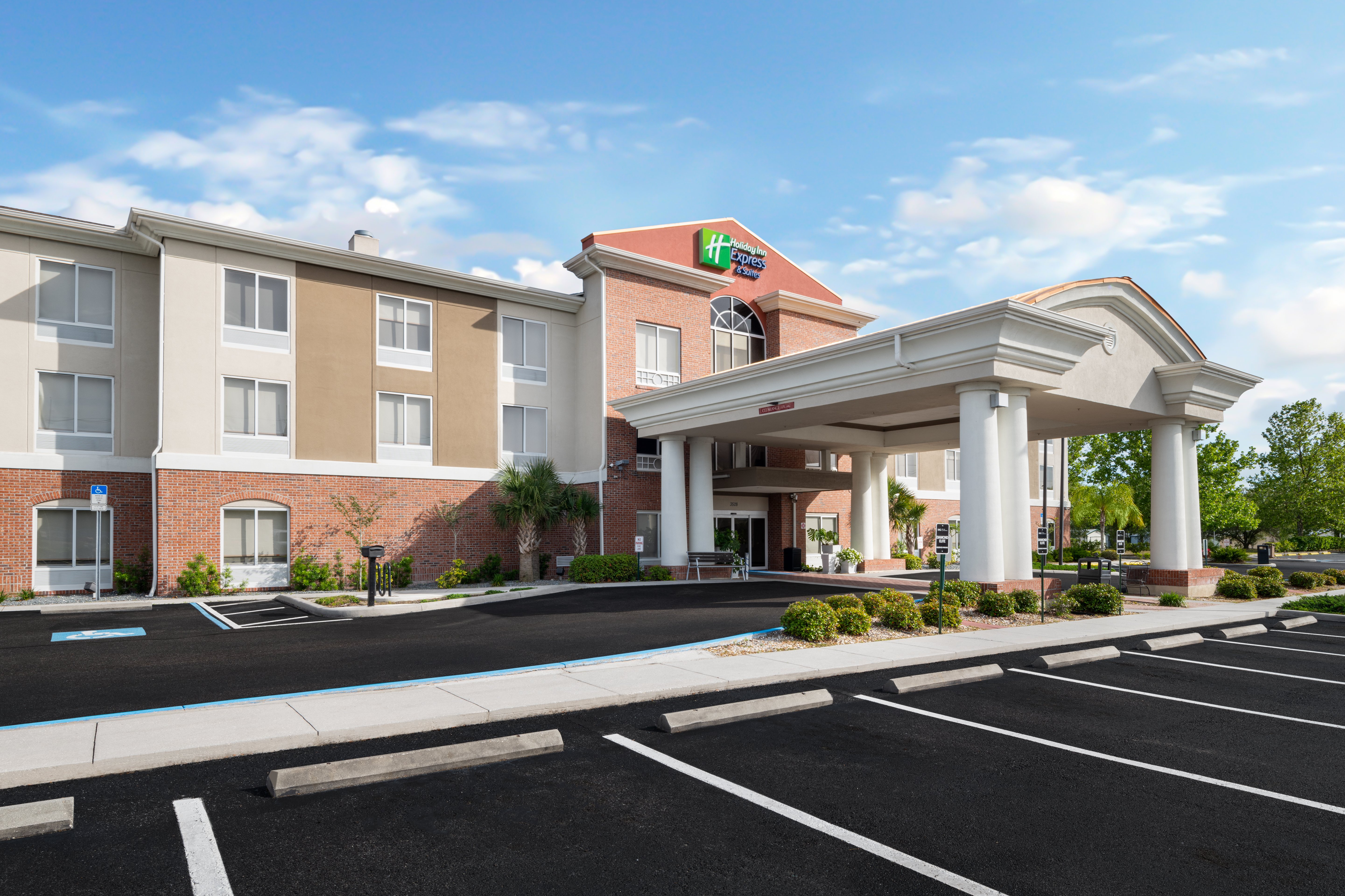 holiday inn express and suites spring hill by ihg